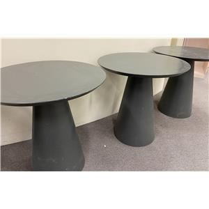 Lot 47

Circular Tables